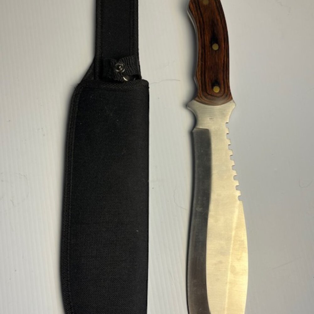 Frost Cutlery Hunting Survivor 15" knife (10 blade) with SS blade & sheath 15" L